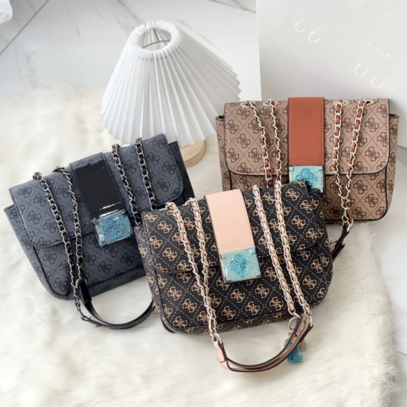 Guess Logo City Convertible Flap Crossbody Bag Original / Shoulder Bag Guess Original / Guess Bag