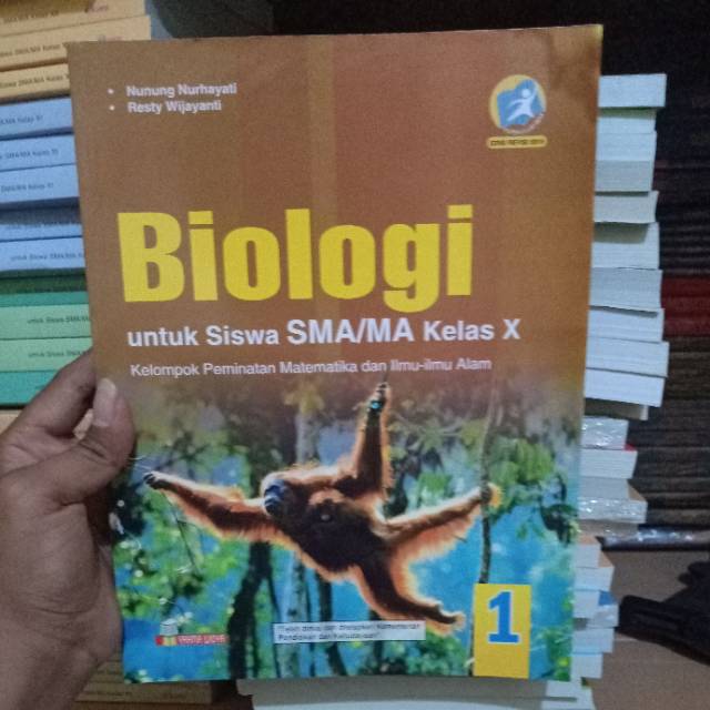 Buku Biologi Kelas 10 Buku Paket Biologi Kelas 10 Biologi Kelas 10 Sma Kurikulum 2013 Revisi Shopee Indonesia