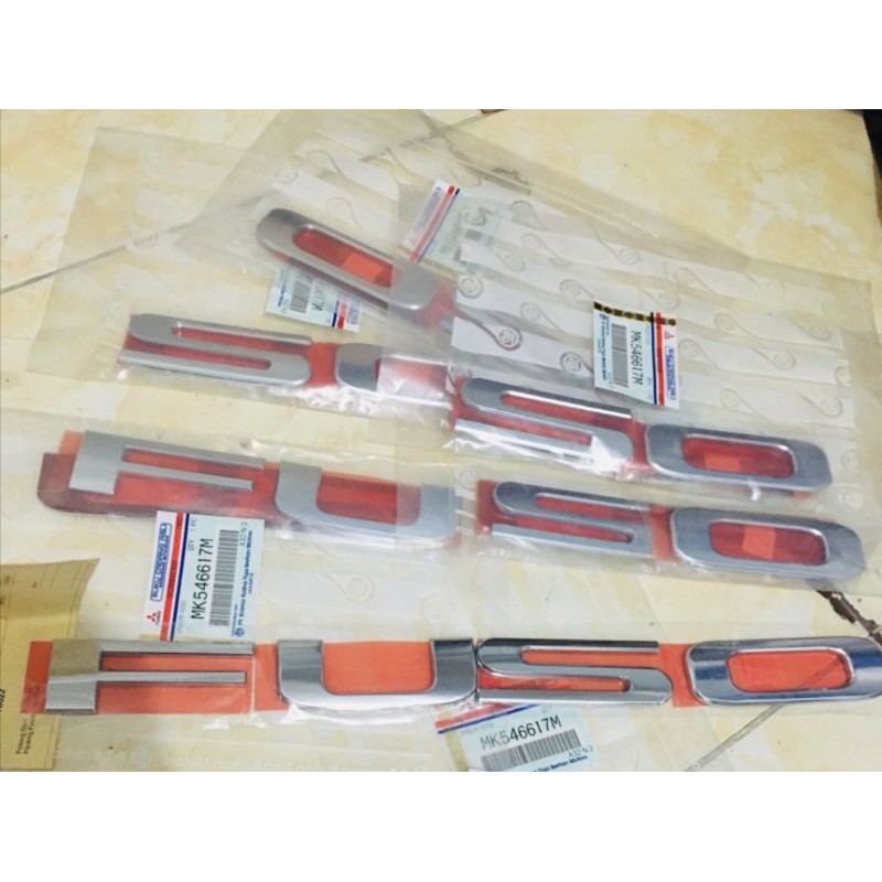 Emblem FUSO canter turbo ps125 new original