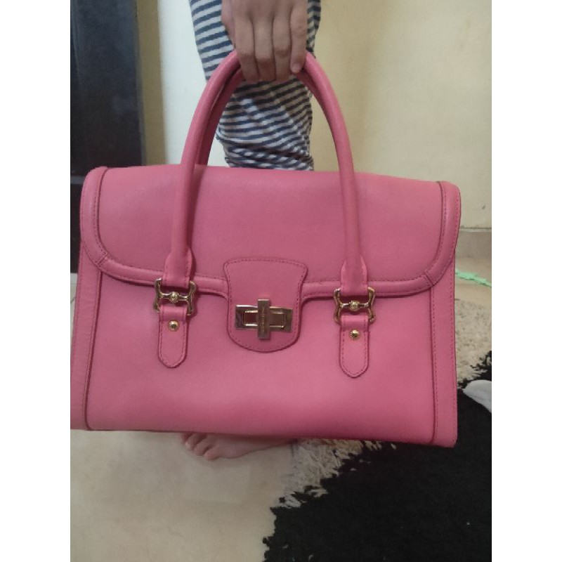 Tas tocco Toscano original.. 385 ribu warna fuschia.