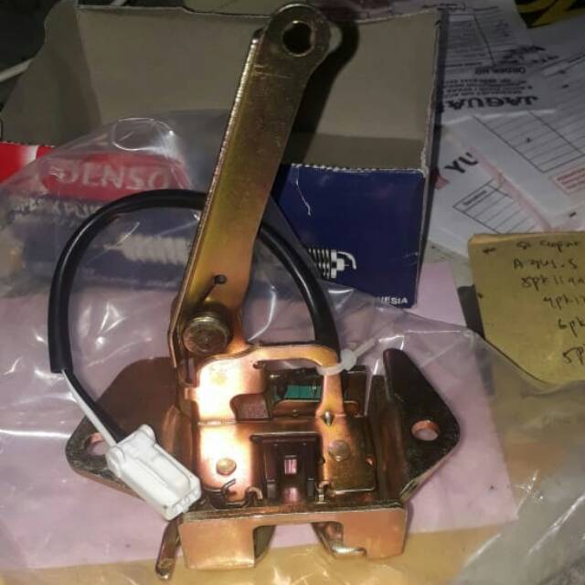Door lock doorlock dorloc dorlok pintu bagasi Avanza Xenia 2004 2005 2006 2007 2008 2009 2010 2011