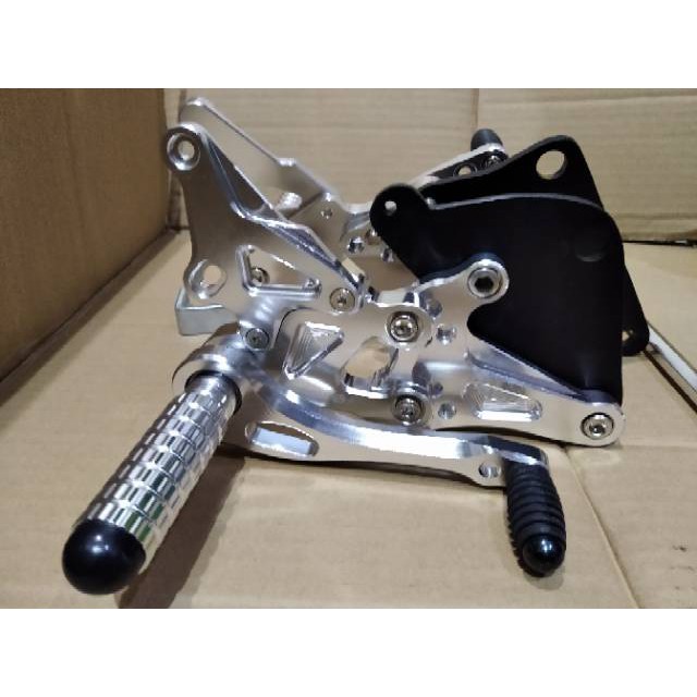 UNDERBONE SONIC 150/GTR 150 FOOTSTEP CONGKEL PAKET BREKET