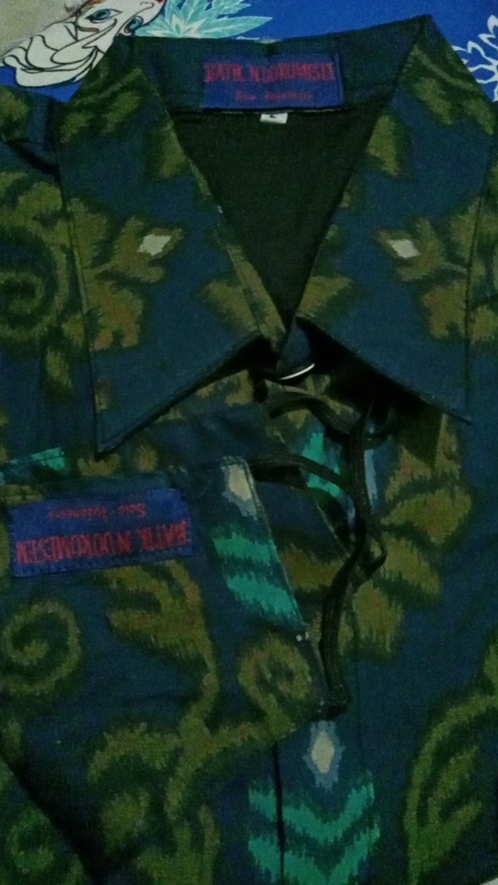 Kemeja Batik Ndoromesem Lengan Panjang Katun Halus Baturaden Prabu Kamulyan