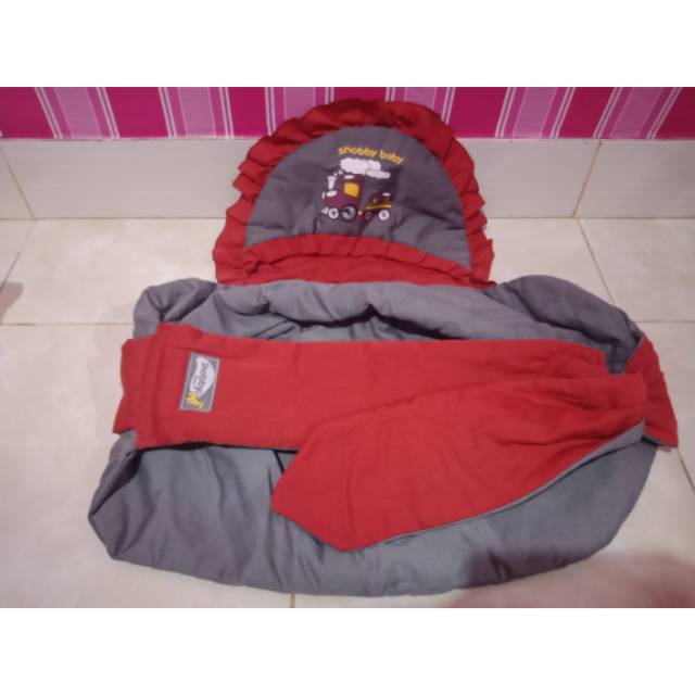 Gendongan bayi samping merek Snobby baby