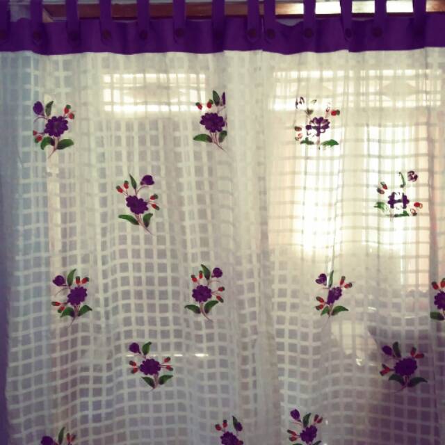 GORDEN VITRACE TENUN ATBM LUKIS PUTIH UNGU