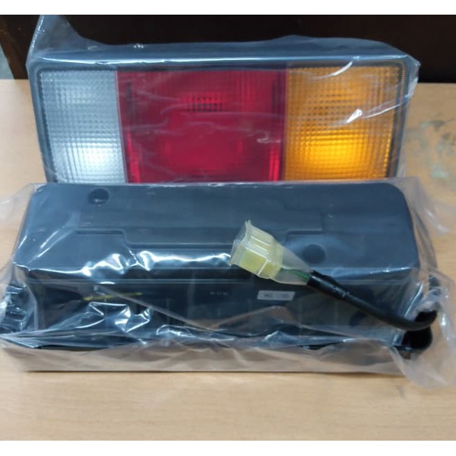 Lampu Belakang Truk Canter 24v Original KTB