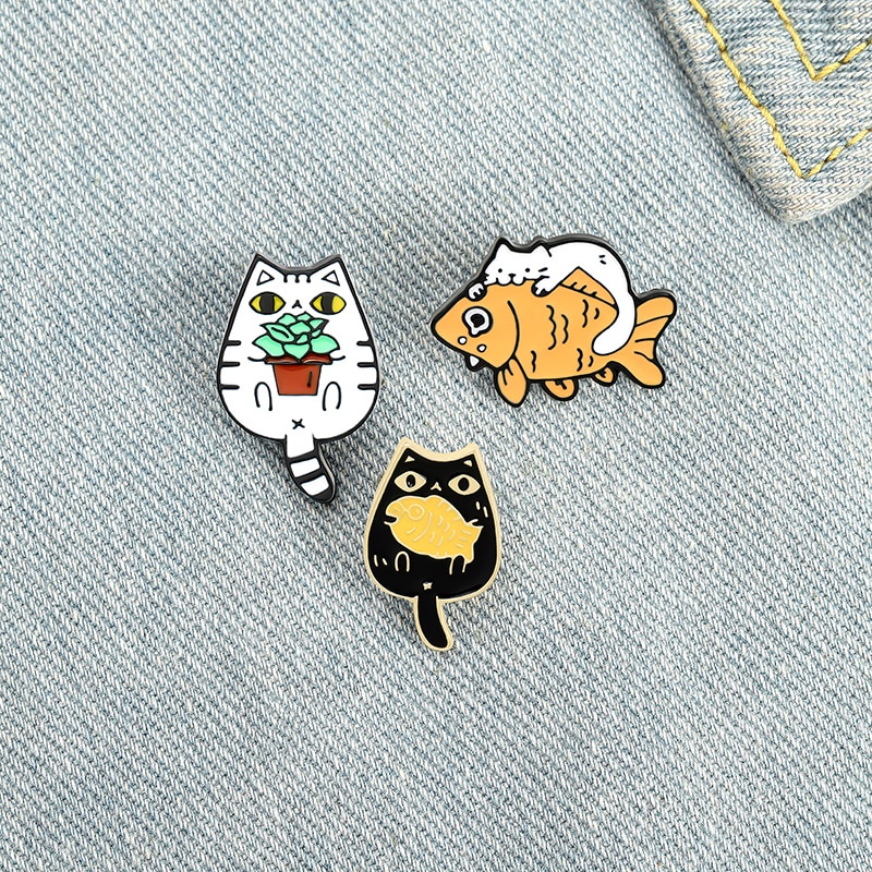 Bros Pin Enamel Bentuk Kucing Dan Ikan Untuk Hadiah