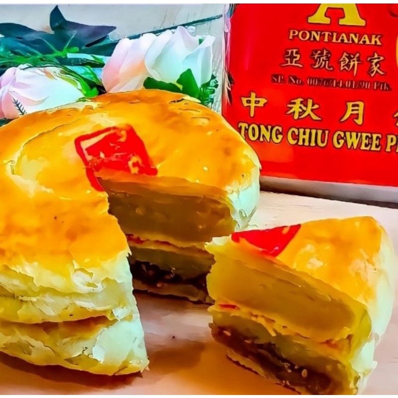 

KUE BULAN Pontianak / TONG CHIU GWEE PIA / POK KHOK PIANG / TONG CHIU GUEK PIA Khas PONTIANAK / MOONCAKE A Ju Hang / TIONG JIU PIA / LAPIA Bungkus / LA PIA / MOON CAKE