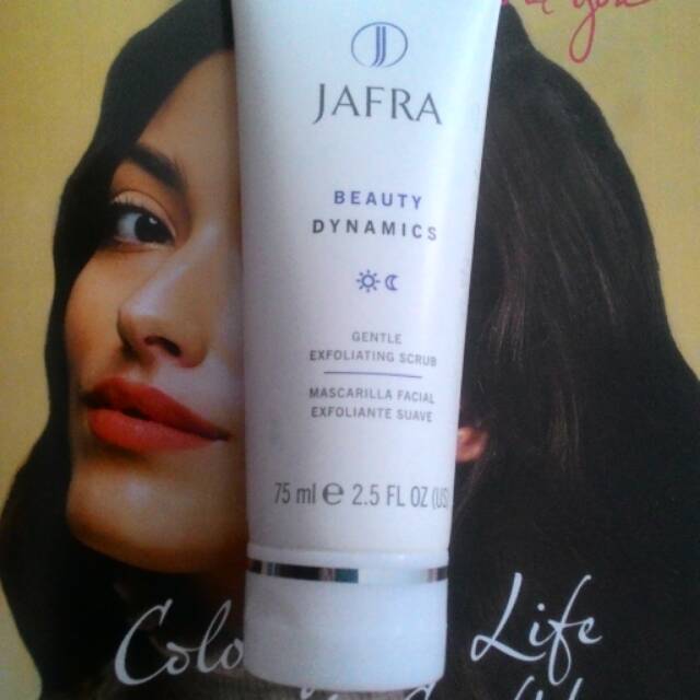 Gentle exfoliating scrub jafra dan lipstik jafra