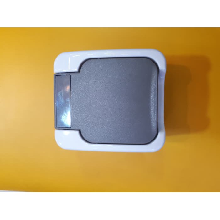 Stop kontak tutup Broco