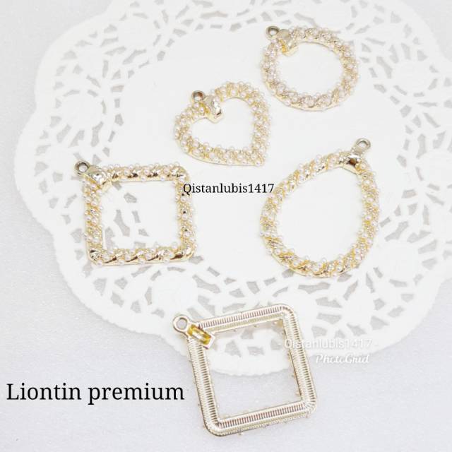 Liontin premium