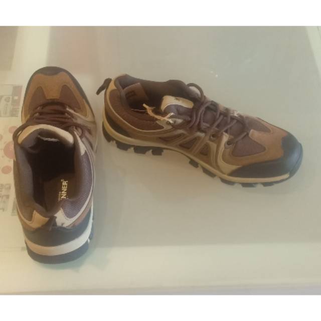 Sepatu tali weinbrenner pria