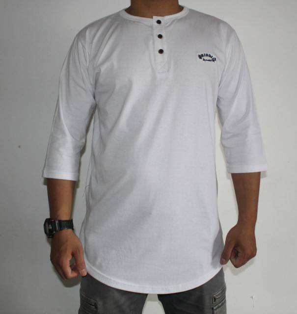 Kaos polos lengan 3/4 model kurta