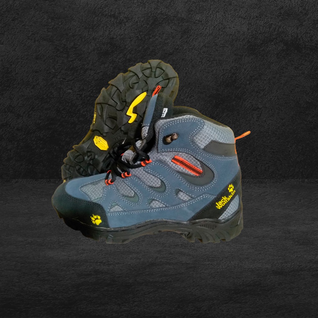 SEPATU GUNUNG JACK WOLFSKIN