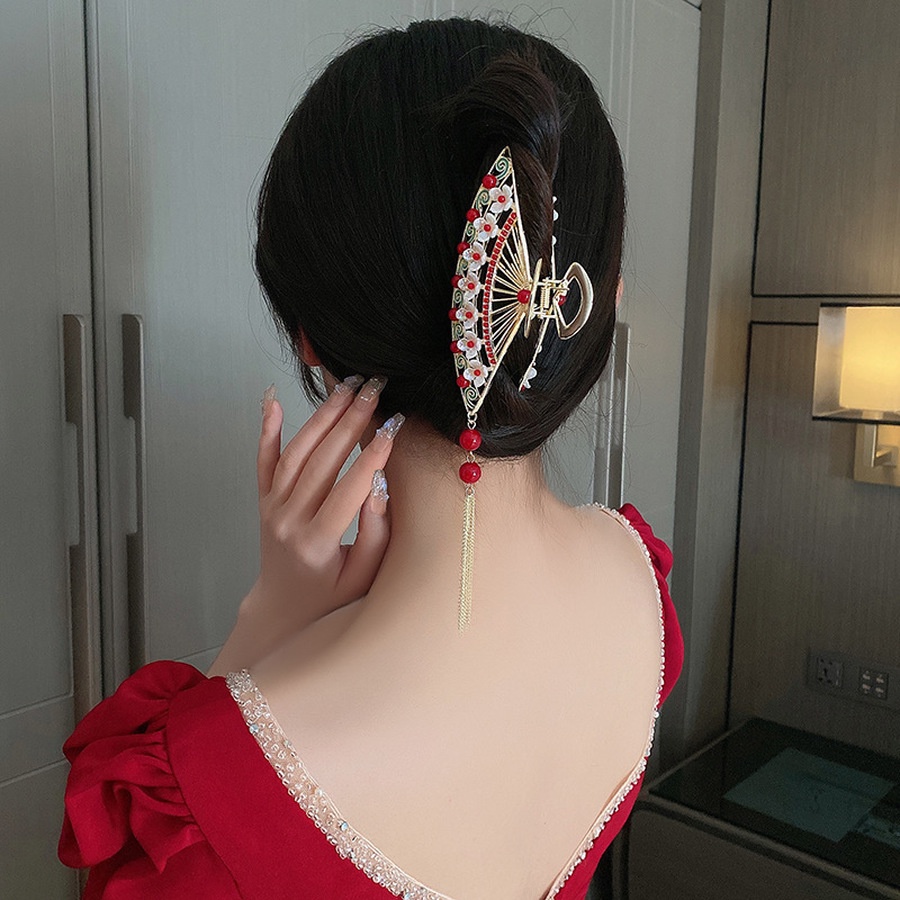 Jepit Rambut Model Rumbai Aksen Mutiara Bahan Alloy Gaya China Retro Untuk Wanita