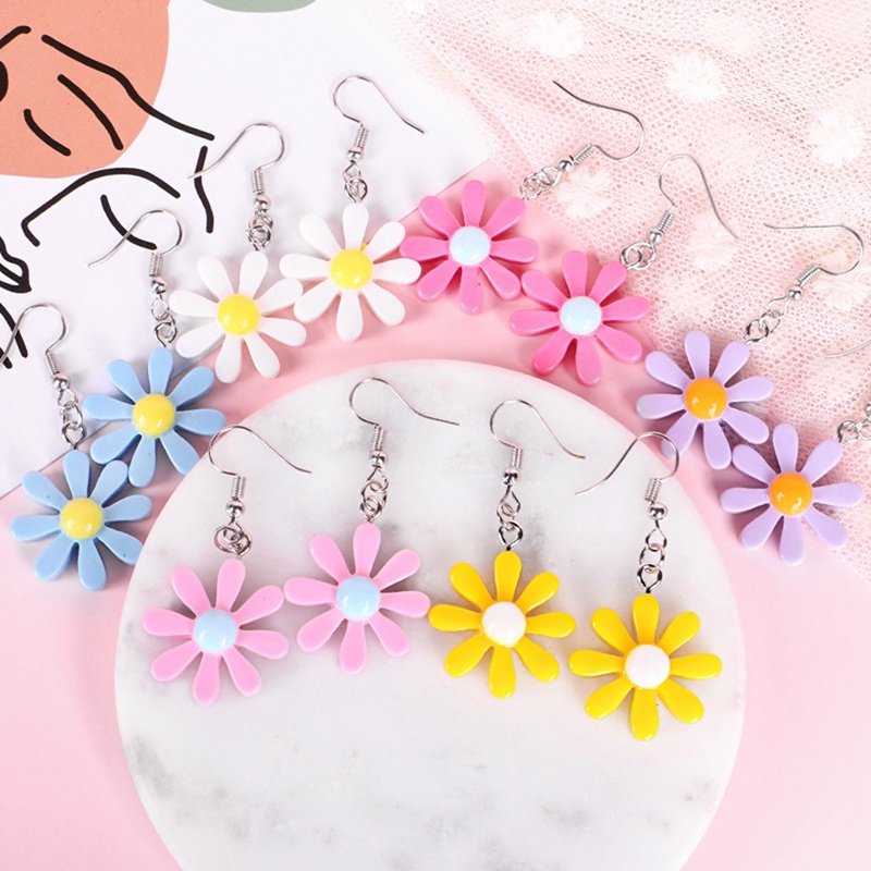 Anting Menjuntai Desain Bunga Matahari Daisy Bahan Akrilik Resin Gaya Korea Untuk Wanita