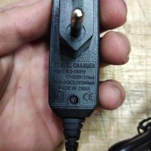 charger travel charger nokia 7210 jadul colokan besar MEREK ORIGINAL , GOKU DAN HK MANTUL MURAH