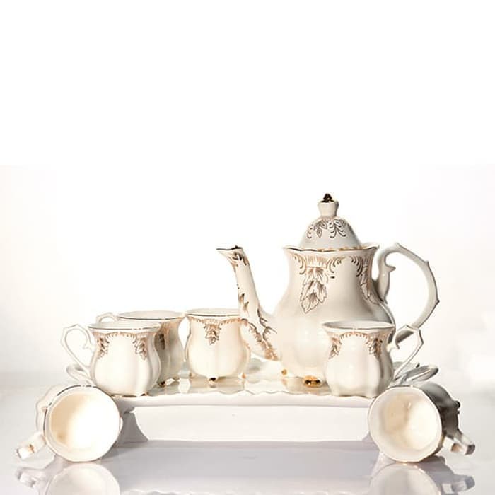 Teko & Cangkir Set / Tea Set Keramik Corak Gold CAPODIMONTE