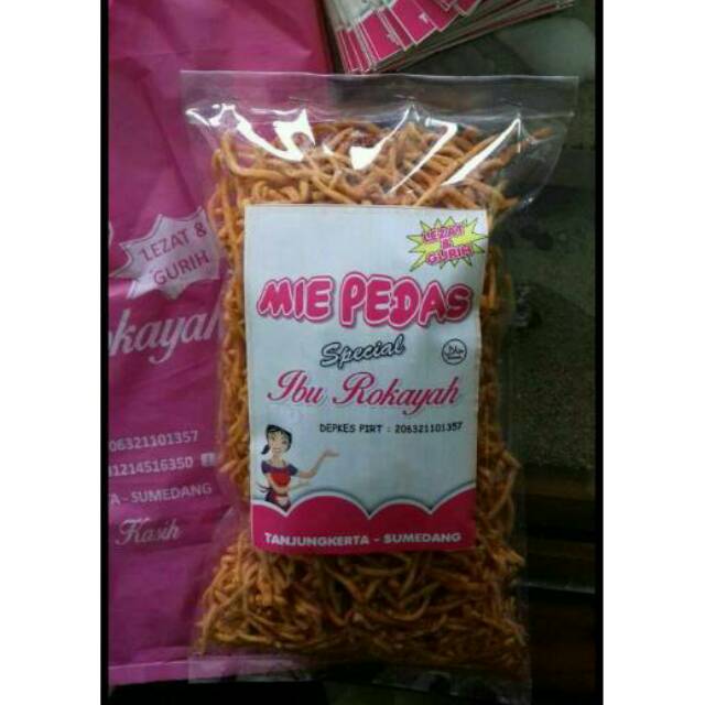 

Mie Pedas Baru / Si Stick / Sistik / Pedas Asin / Pedas Manis / Spesial / Makanan Ringan / Enak