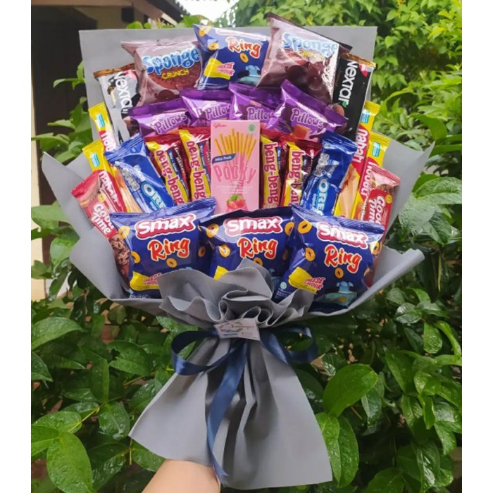 

(B) Buket BESAR KEREN PREMIUM /paket/bingkisan Snack Ulang Tahun/Ultah/ Wisuda/Kado/Hadiah