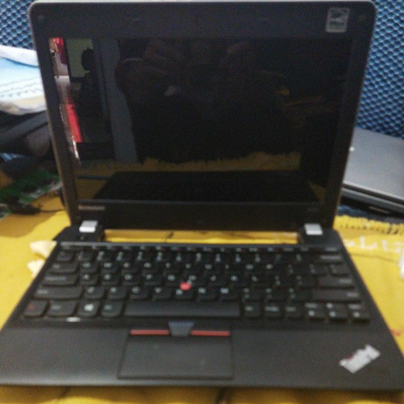 lenovo thinkpad edge e135