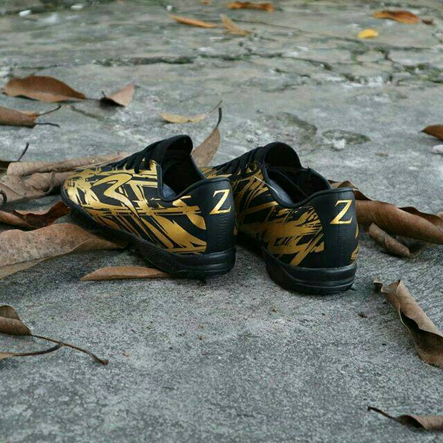 Specs Illuzion In Black Gold