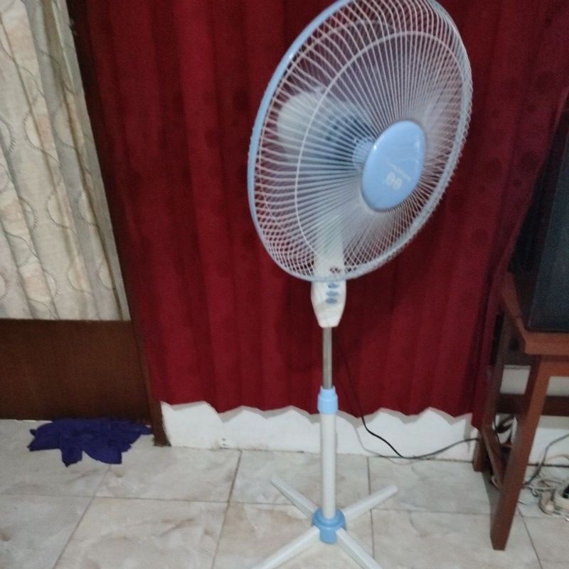 kipas angin dinding 16"