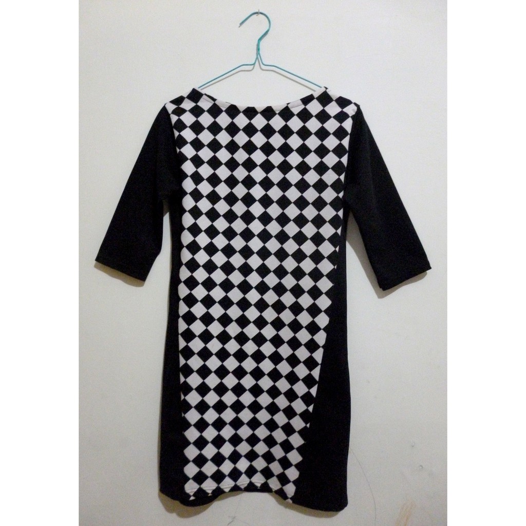 Baju Atasan Wanita (Hitam Putih) / Blouse / Preloved / Bekas