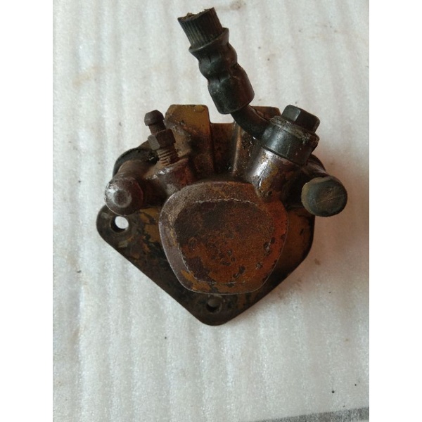 kaliper suzuki rgr trs gp rem depan