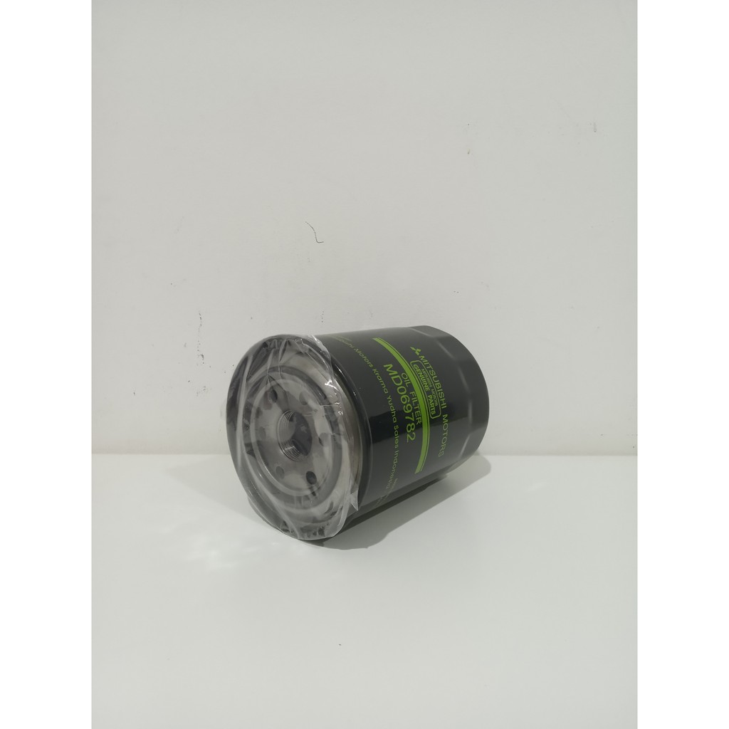 Filter Oli / Saringan Oli / Oil Filter Mitsubishi L-300 Disel MD069782