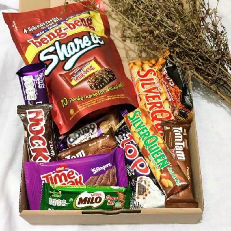 LANGSUNG KIRIM SNACK BOX / HAMPER SNACK / KADO SNACK / KADO ULANG TAHUN / ANNIVERSARY TERBAIK TERMURAH TERLARIS