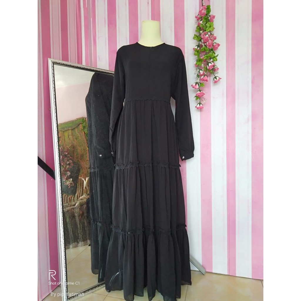 Gamis renda hitam