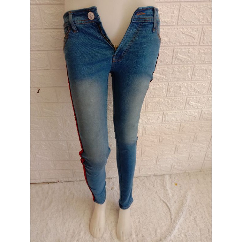 Celana jeans Prada milano