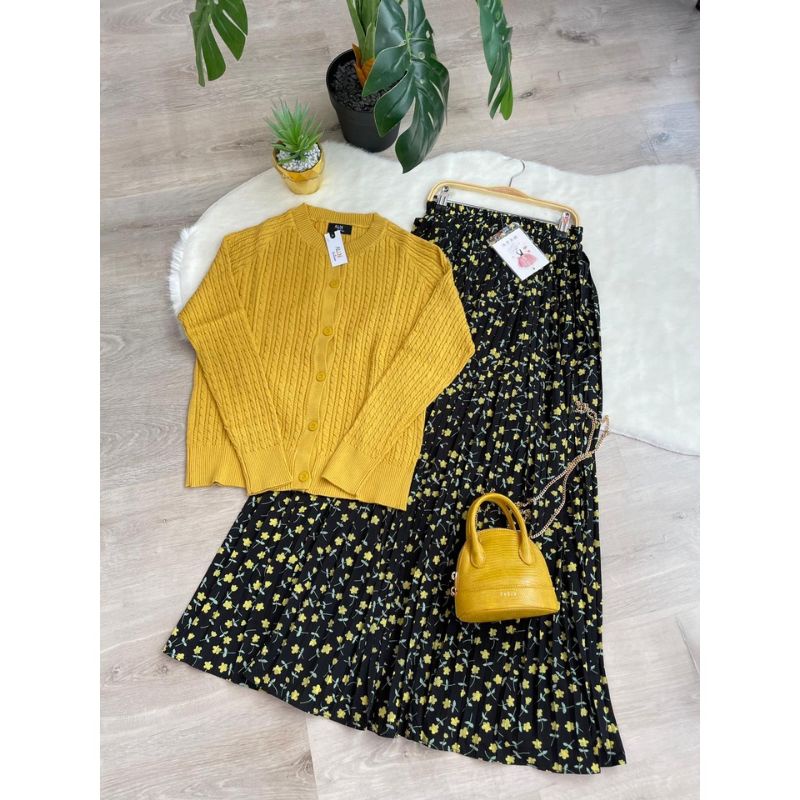 ❤️SIAP KIRIM❤️ Setelan Rok Import / One Set Knitwear Rajut Premium n Rok Import / Rok Bunga Bunga / 