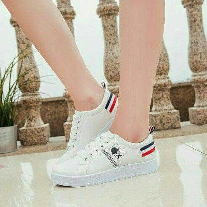 Sepatu Wanita Kumis SDS205 Putih