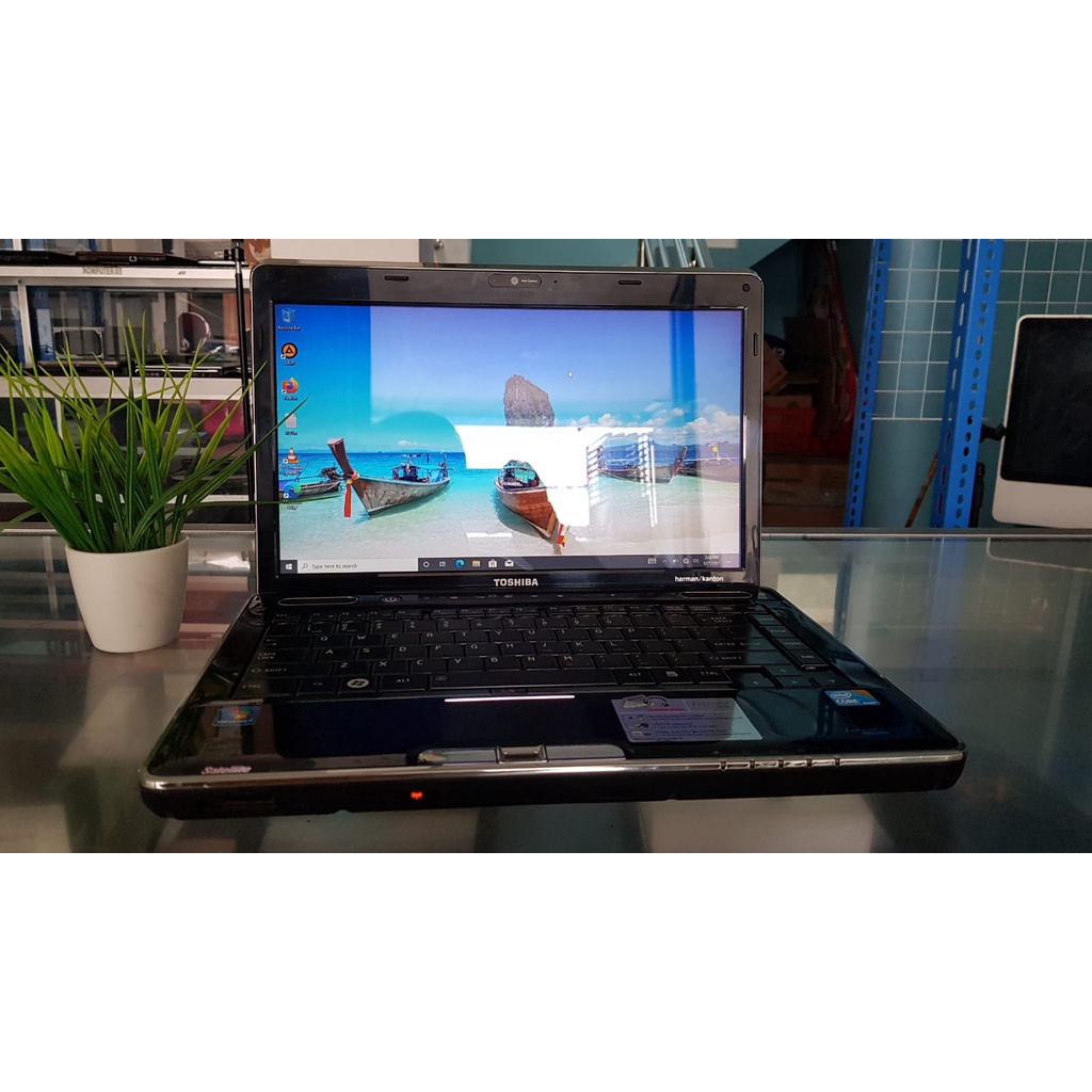 TOSHIBA Satellite M500 Core i5 @2.40GHz  Ram 4GB Mulus