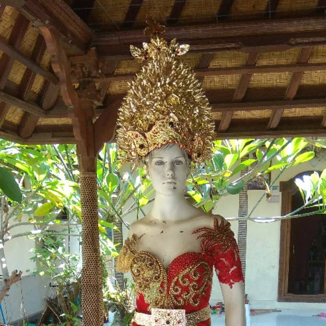 Mahkota pengantin bali
