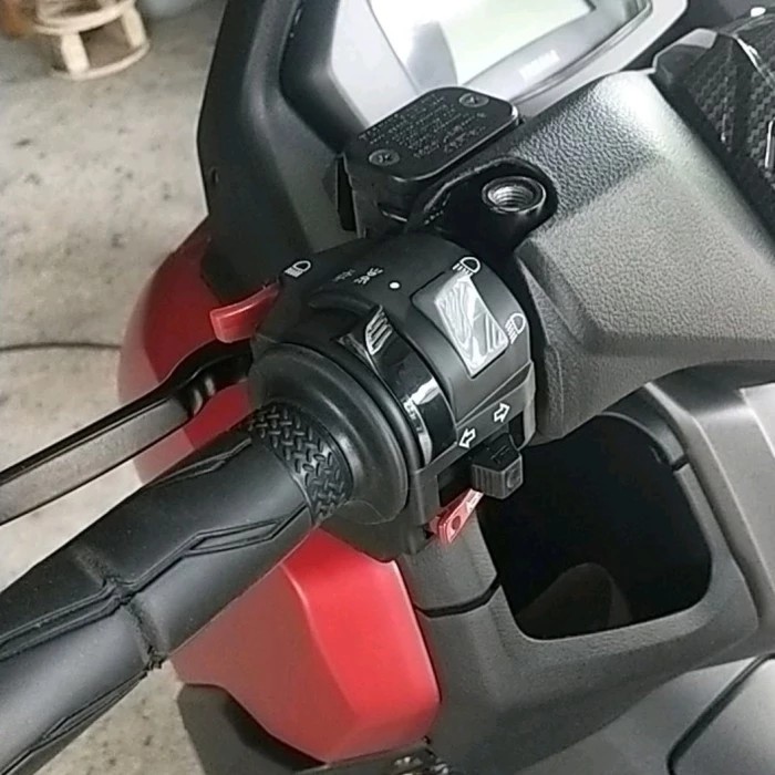 Saklar Yamaha Nmax New 2020 buat matiin Lampu utama