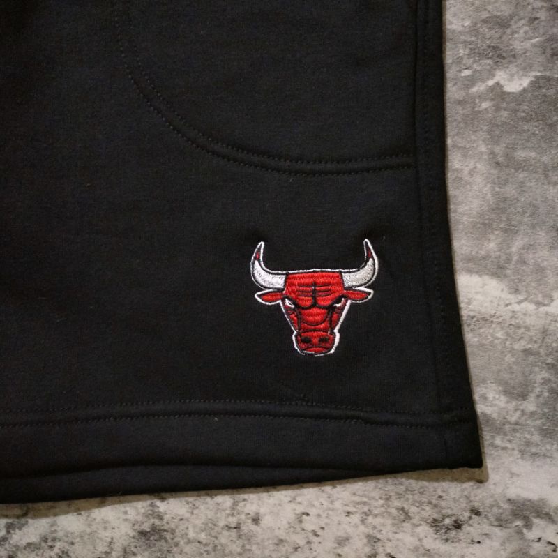 CELANA PENDEK SHORT PANTS CHICAGO BULLS NBA HITAM BORDIR FULLTAG &amp; LEBEL