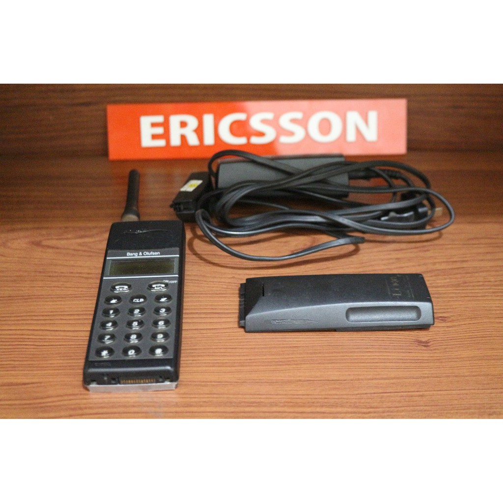 HP Handphone Jadul Ericsson Beocom Bang & Olufsen Normal Bukan SH888 R380 R310 R250