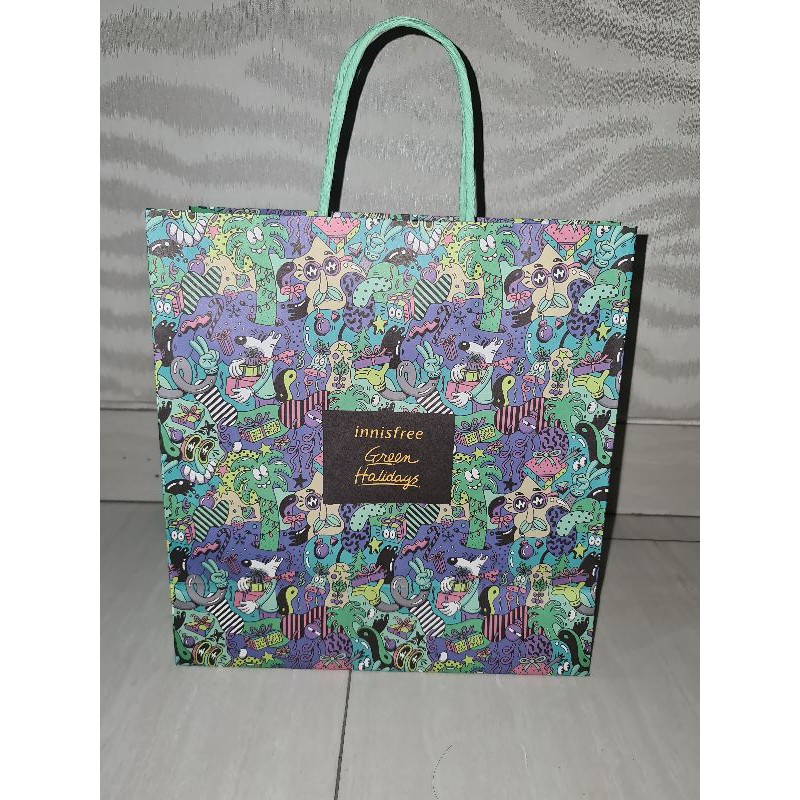 

Preloved paper bag Innisfree Green Holidays Green