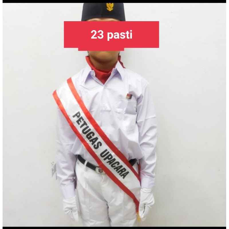 perlengkapan seragam petugas upacara