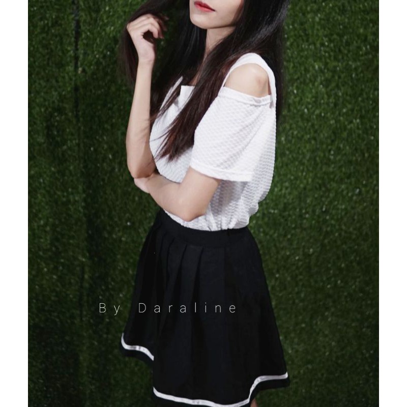 KOREAN SKIRT BLACK ONE LINE