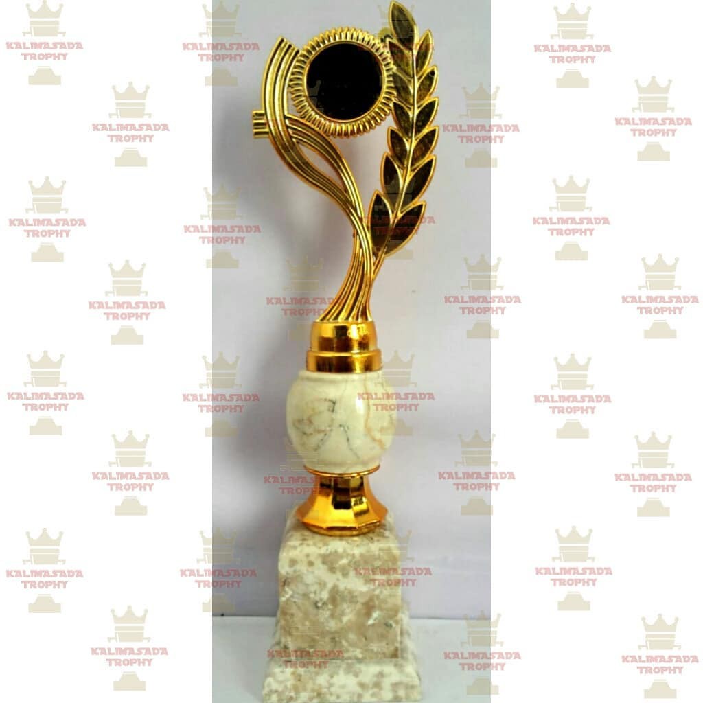 

PIALA // PIALA MERMER // TROPHY MARMER // BATU ONIX