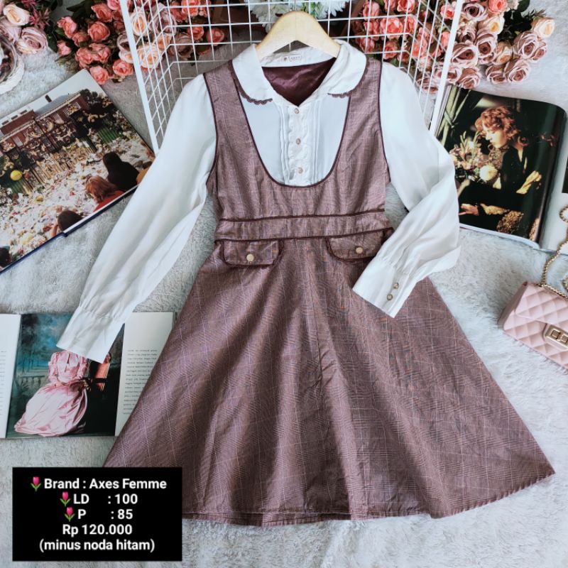 Preloved dress axes