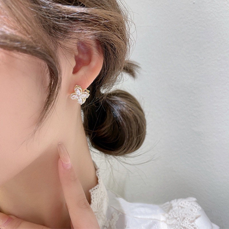 Anting Dan Kalung S925 Silver Bentuk Snowflake Aksen Berlian Gaya Korea Untuk Wanita