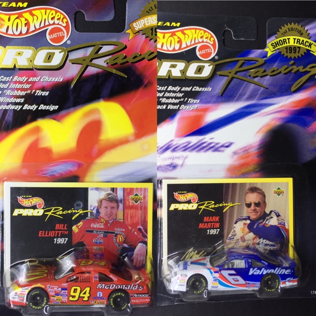 Hotwheels Pro Racing Mark Martin dan Bill Elliott