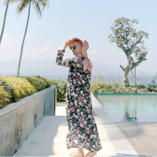 Tropical Dress Vanilla hijab