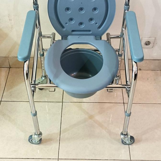 Kursi Bab Lansia Lipat Roda / Kursi Puk Commode Chair Pispot Roda