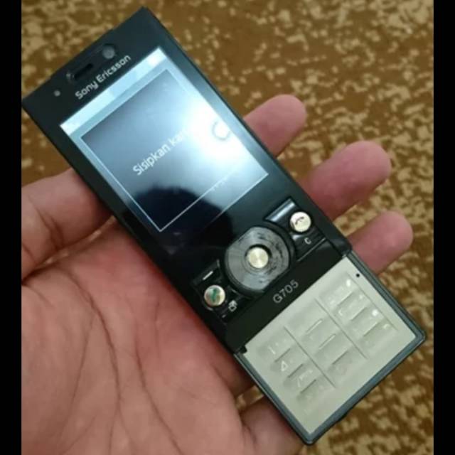 Sony Ericsson G705 G705i kondisi Baik N dan Normal